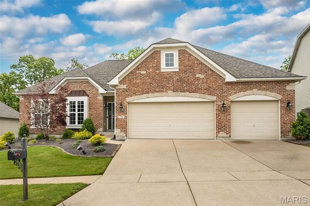 1586 Heritage Valley Drive, High Ridge, MO 63049
