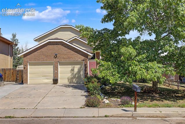 3840 Summer Breeze Drive, Colorado Springs, CO 80918