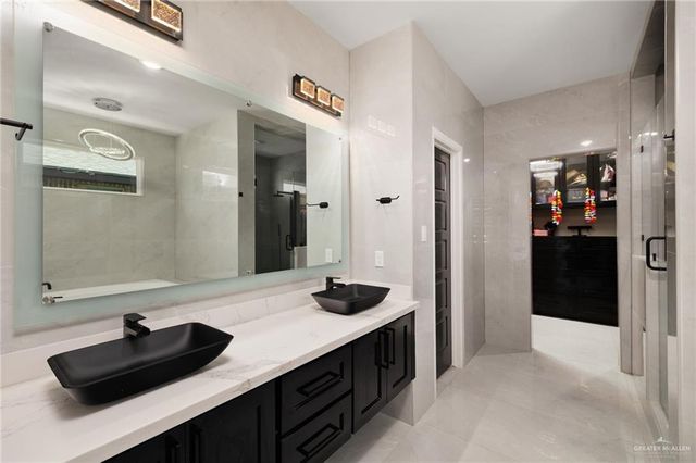 13921 N 35th Street, Mcallen, TX 78504