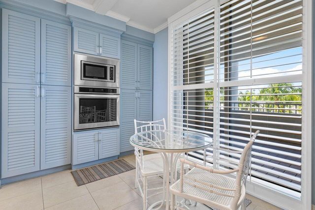 2001 SE Sailfish Point Boulevard 212, Stuart, FL 34996
