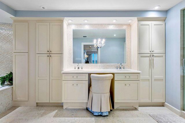 2001 SE Sailfish Point Boulevard 212, Stuart, FL 34996