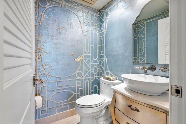 2001 SE Sailfish Point Boulevard 212, Stuart, FL 34996