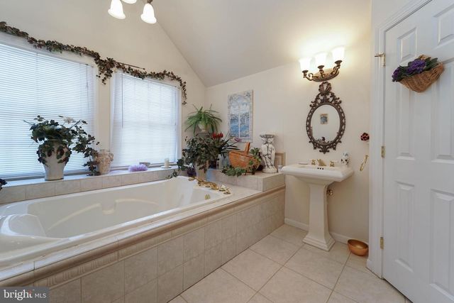 432 LOVE POINT RD, Stevensville, MD 21666