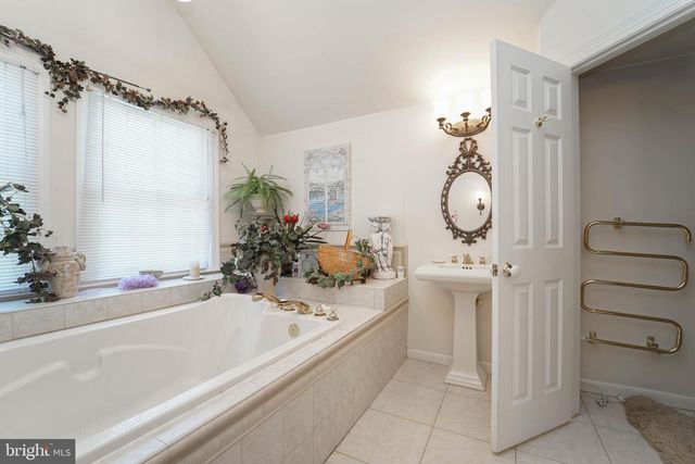 432 LOVE POINT RD, Stevensville, MD 21666