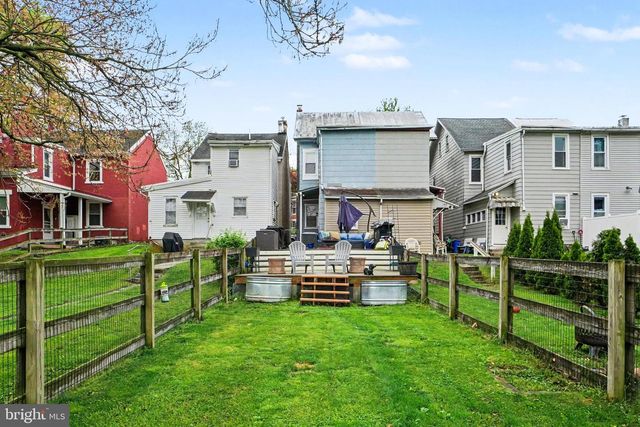 315 W HIGH ST, Womelsdorf, PA 19567