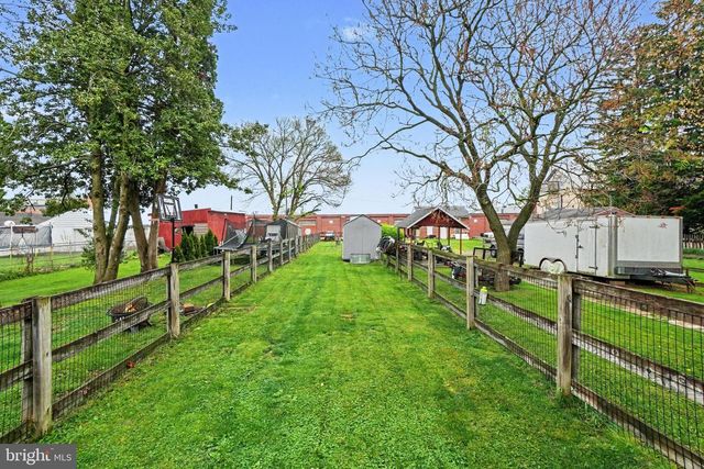 315 W HIGH ST, Womelsdorf, PA 19567
