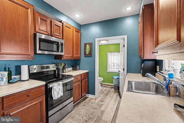 315 W HIGH ST, Womelsdorf, PA 19567
