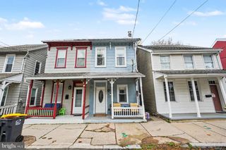 315 W HIGH ST, Womelsdorf, PA 19567