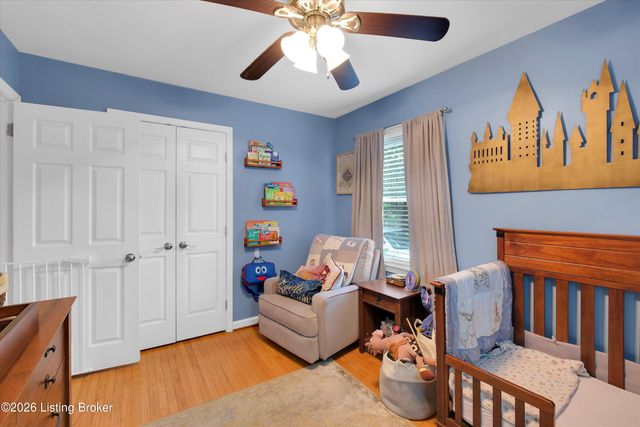 3745 Glenmeade Rd, Louisville, KY 40218