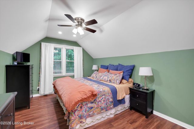 3745 Glenmeade Rd, Louisville, KY 40218