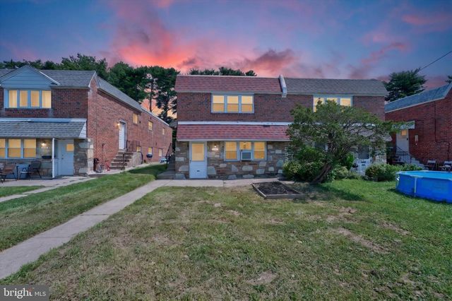 2261 STRAHLE ST, Philadelphia, PA 19152