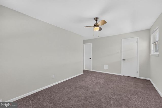 2261 STRAHLE ST, Philadelphia, PA 19152