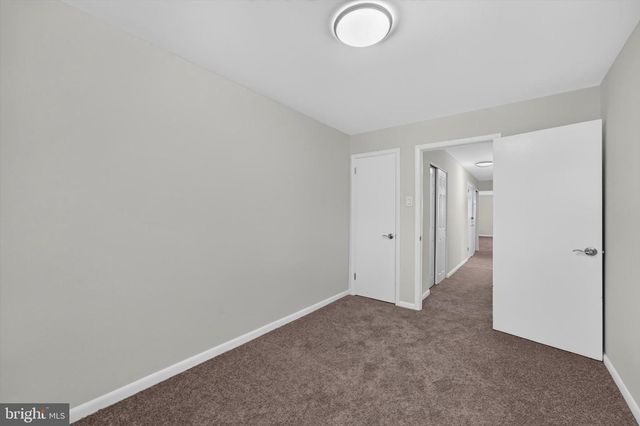 2261 STRAHLE ST, Philadelphia, PA 19152