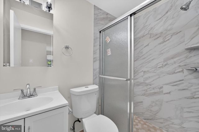 2261 STRAHLE ST, Philadelphia, PA 19152