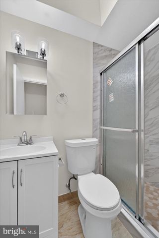2261 STRAHLE ST, Philadelphia, PA 19152