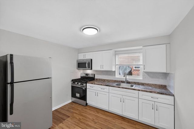 2261 STRAHLE ST, Philadelphia, PA 19152