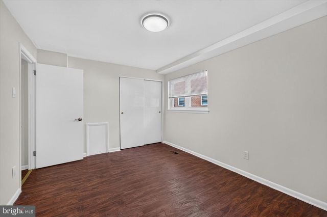 2261 STRAHLE ST, Philadelphia, PA 19152
