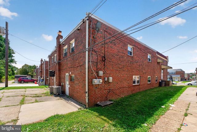 2261 STRAHLE ST, Philadelphia, PA 19152