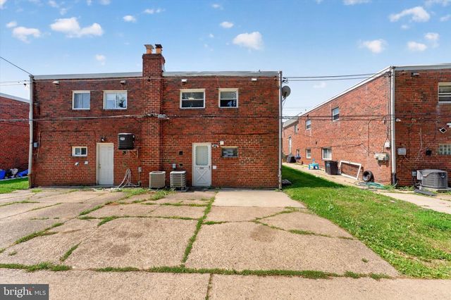 2261 STRAHLE ST, Philadelphia, PA 19152