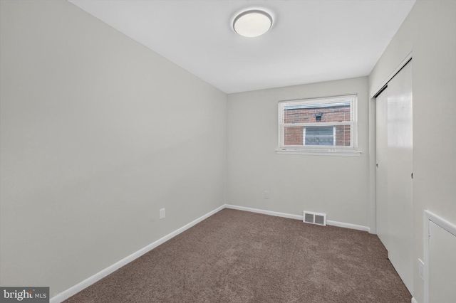 2261 STRAHLE ST, Philadelphia, PA 19152