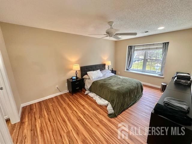 211 Sunshine Court, Sayreville, NJ 08859