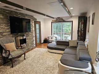 10 Russell Court, Old Bridge, NJ 07747