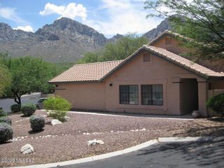 1353 E Stoney Canyon Circle, Oro Valley, AZ 85737
