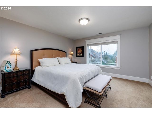 1910 TAYLOR Ct, West Linn, OR 97068
