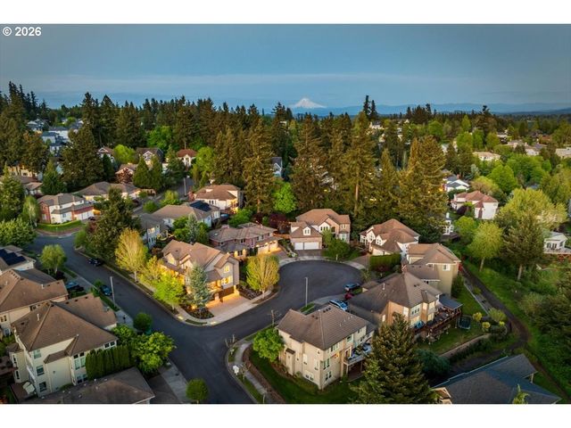 1910 TAYLOR Ct, West Linn, OR 97068