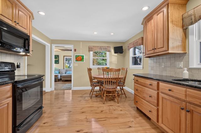 90 Woodstock St, North Andover, MA 01845