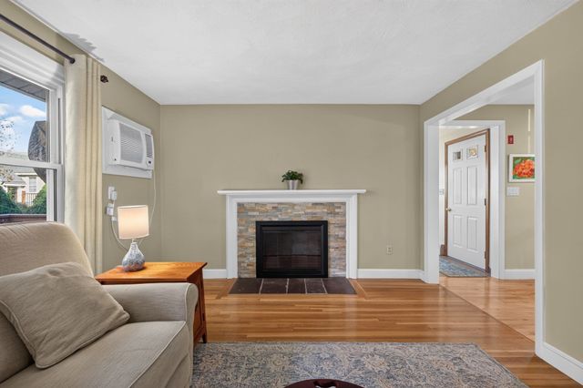 90 Woodstock St, North Andover, MA 01845