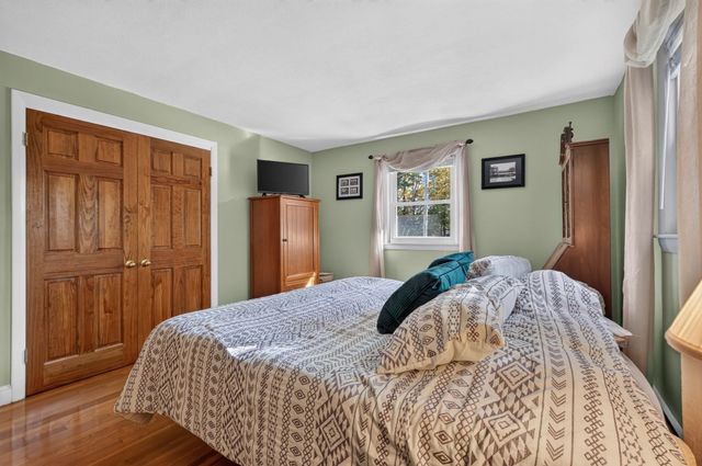 90 Woodstock St, North Andover, MA 01845