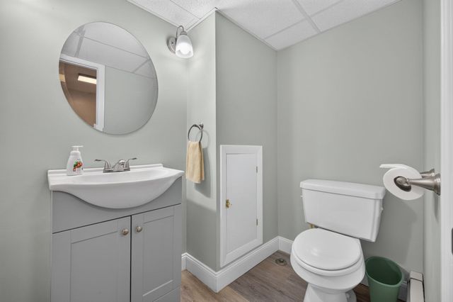 90 Woodstock St, North Andover, MA 01845