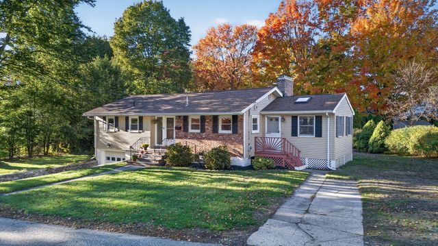 90 Woodstock St, North Andover, MA 01845