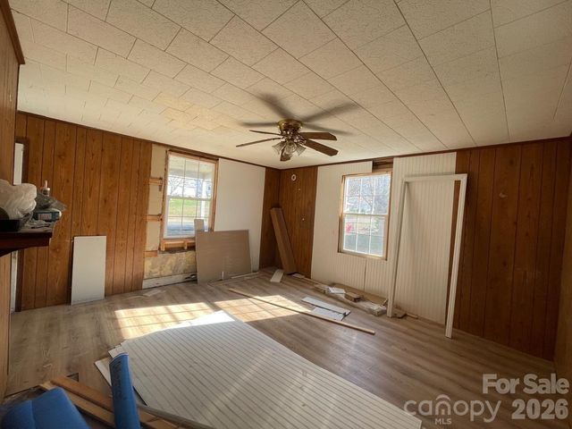 35 Center Street, Great Falls, SC 29055