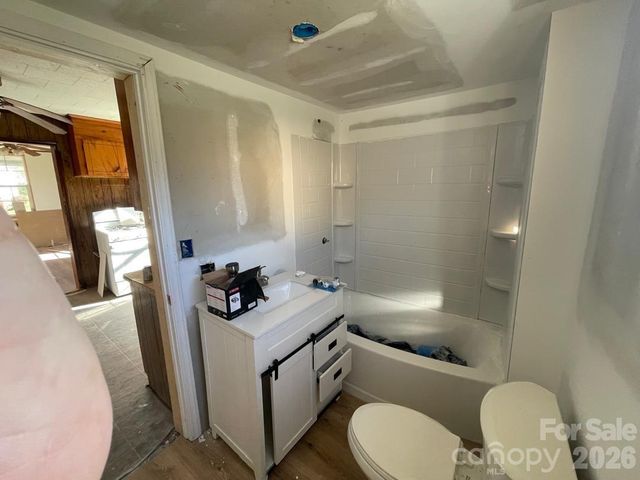 35 Center Street, Great Falls, SC 29055