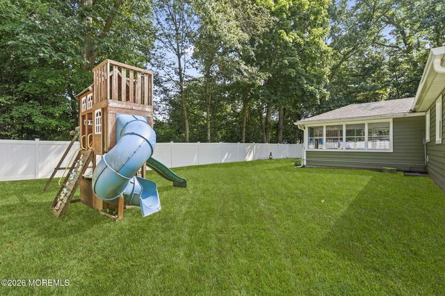 5 Oakland Street, Matawan, NJ 07747