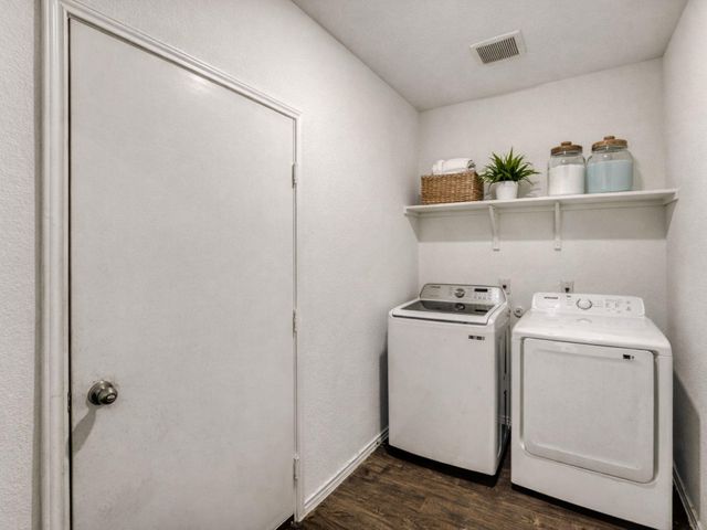 12421 Silversmith LN, Mustang Ridge, TX 78610