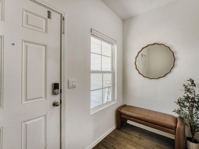 12421 Silversmith LN, Mustang Ridge, TX 78610