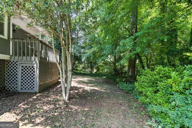 3045 Wildflower Lane, Snellville, GA 30039