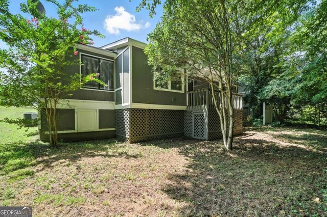 3045 Wildflower Lane, Snellville, GA 30039
