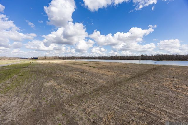 6049 Mill Town Rd, Brusly, LA 70719