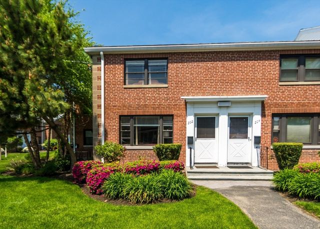 200-202 Church Street 200-202, Waltham, MA 02452