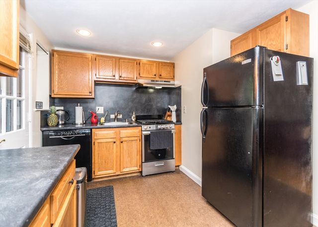 200-202 Church Street 200-202, Waltham, MA 02452