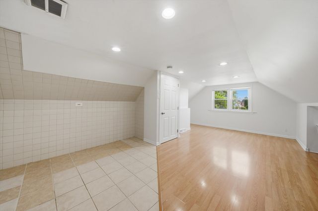 5134 S Laporte Avenue, Chicago, IL 60638