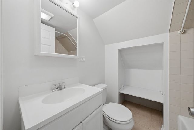 5134 S Laporte Avenue, Chicago, IL 60638