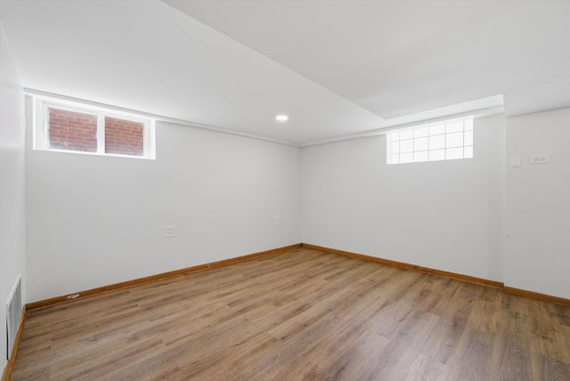 5134 S Laporte Avenue, Chicago, IL 60638