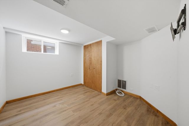 5134 S Laporte Avenue, Chicago, IL 60638