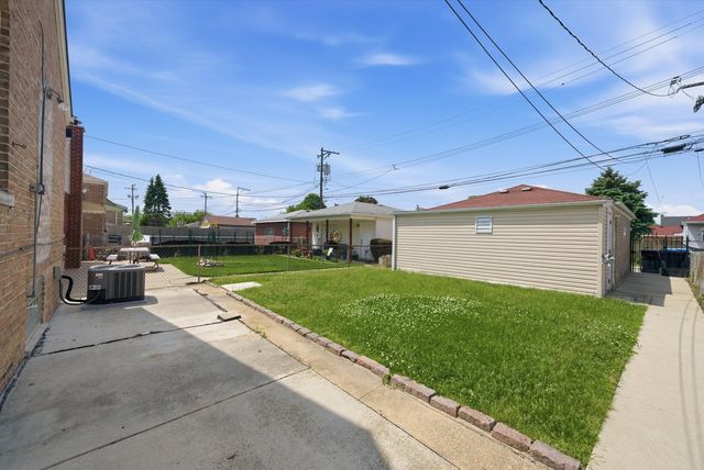 5134 S Laporte Avenue, Chicago, IL 60638