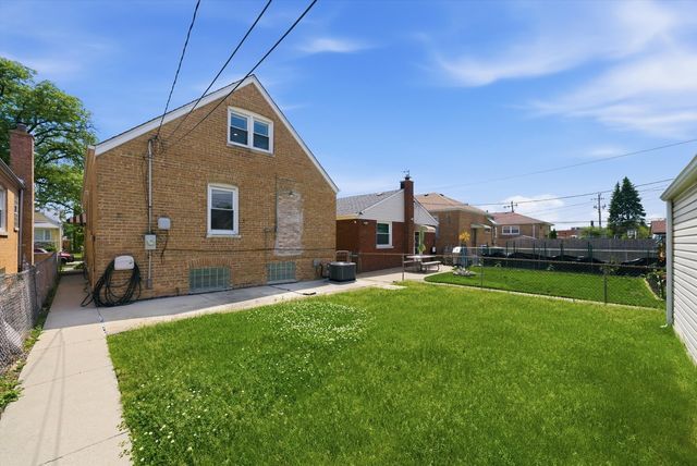 5134 S Laporte Avenue, Chicago, IL 60638